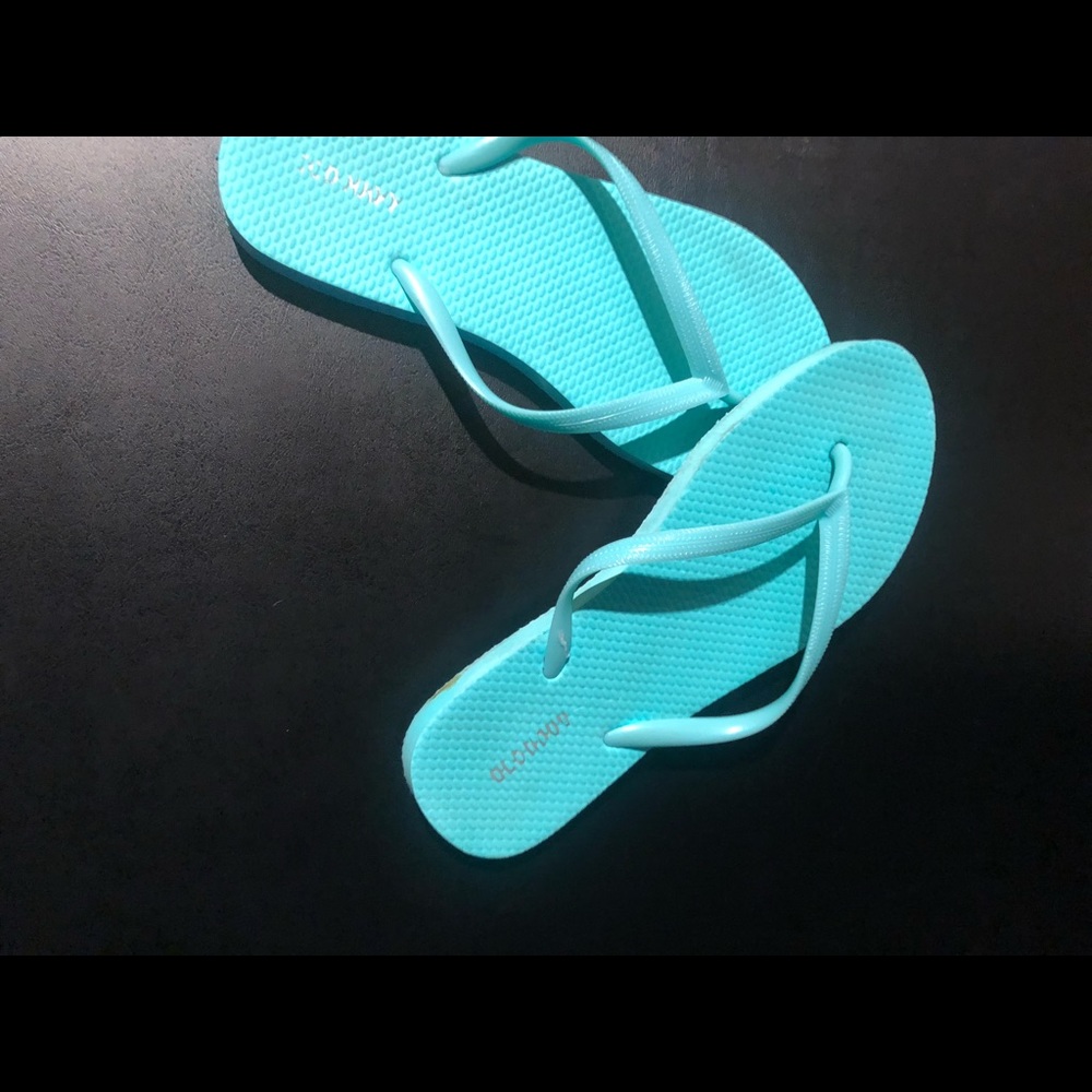 Shoe - Picture 2 of 4